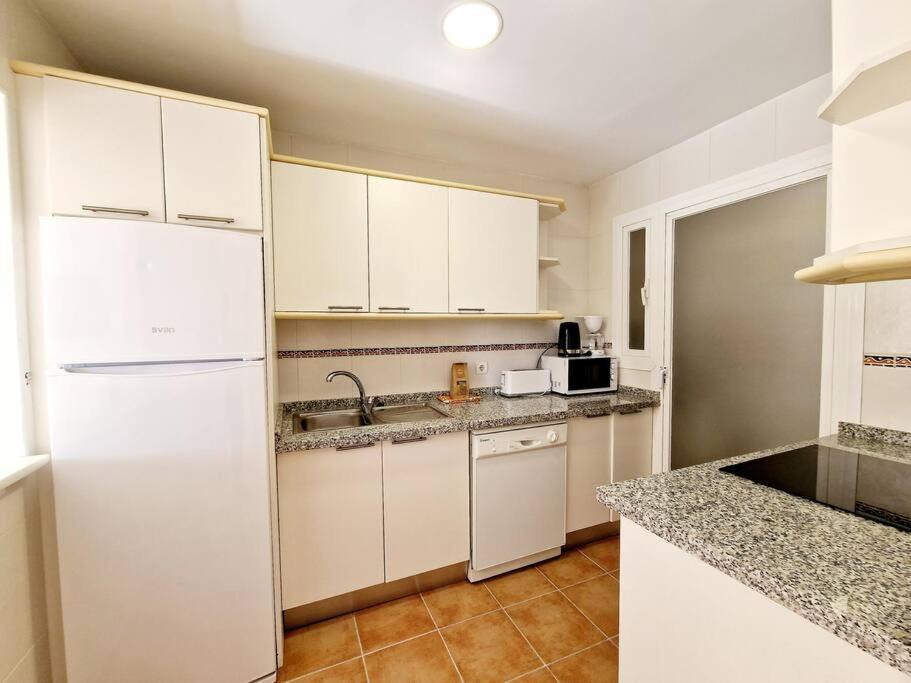 Ground Floor Apt In Atalaya Михас Екстериор снимка